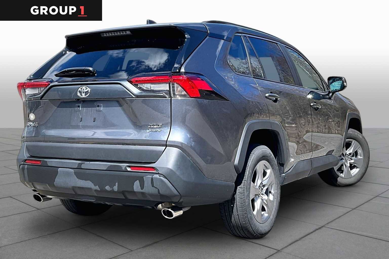 Used 2025 Toyota RAV4 XLE w/ Weather Package AWD/4WD image 12