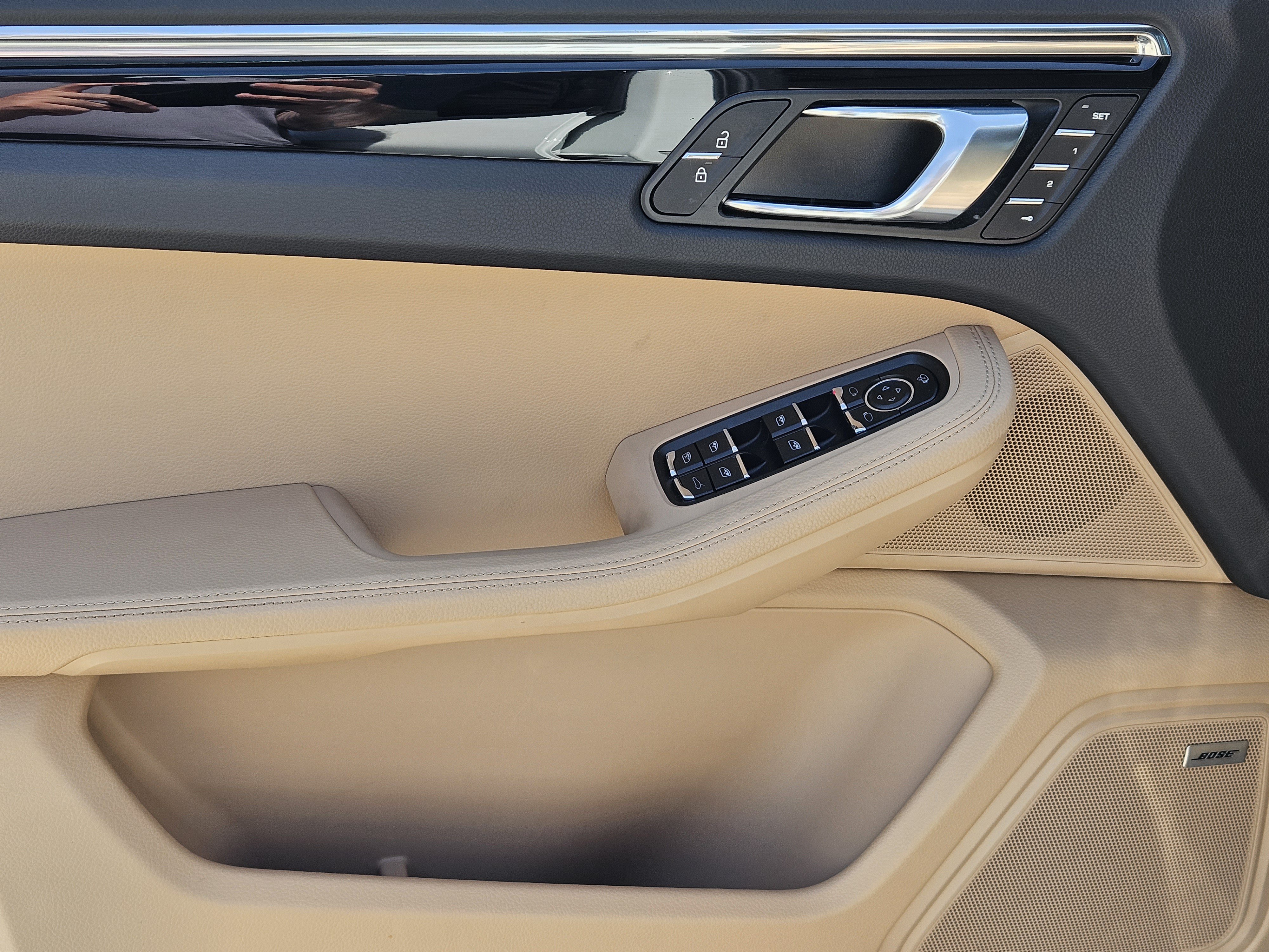 Certified 2026 Porsche Macan AWD/4WD image 22