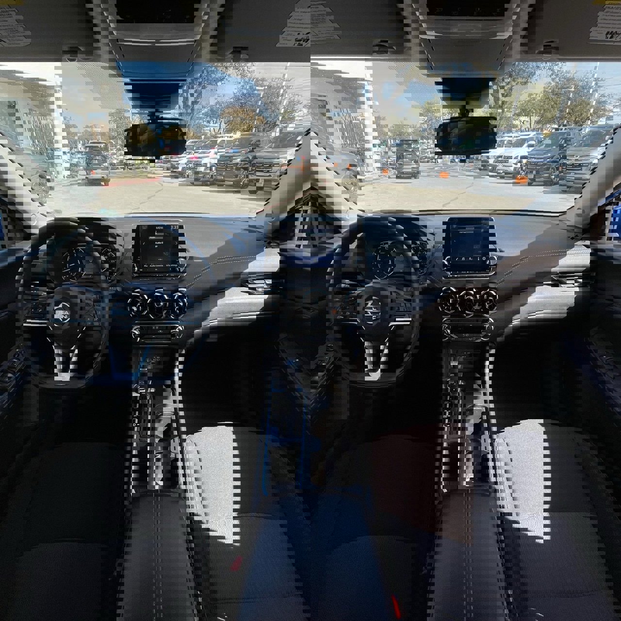 Used 2024 Nissan Sentra SV image 11