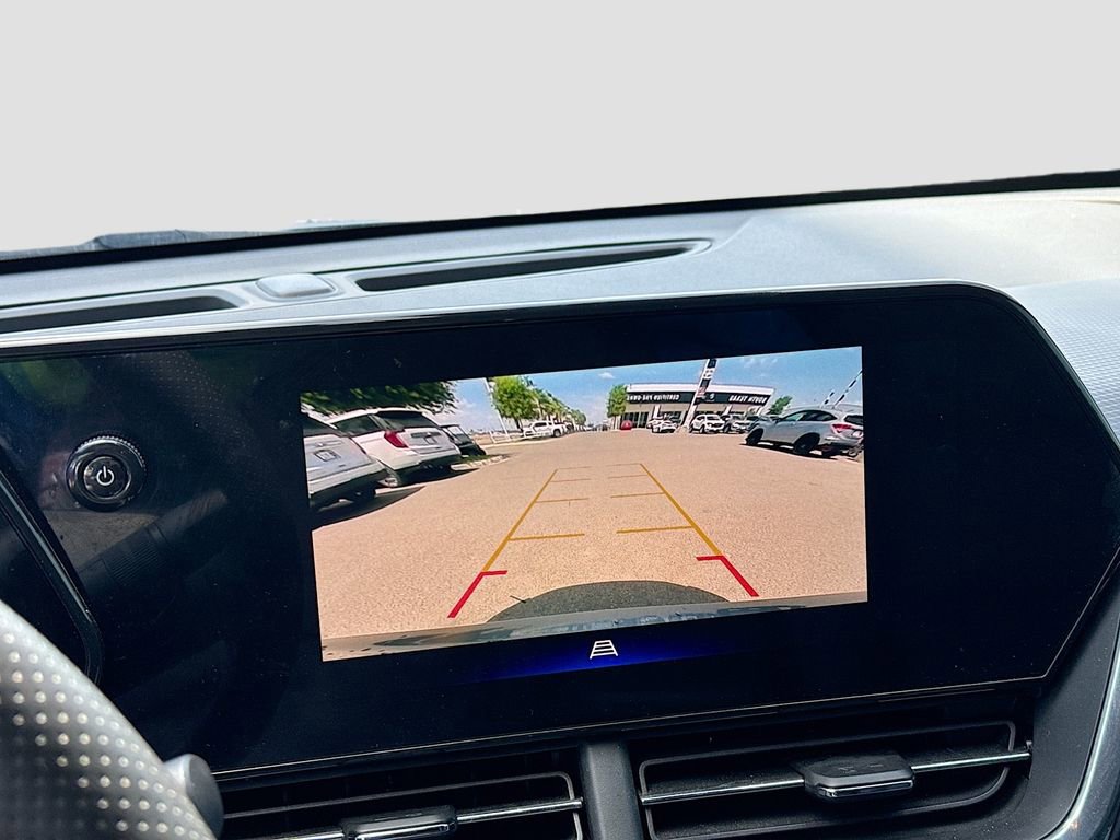 Used 2025 Chevrolet Trax RS w/ Driver Confidence Package image 16