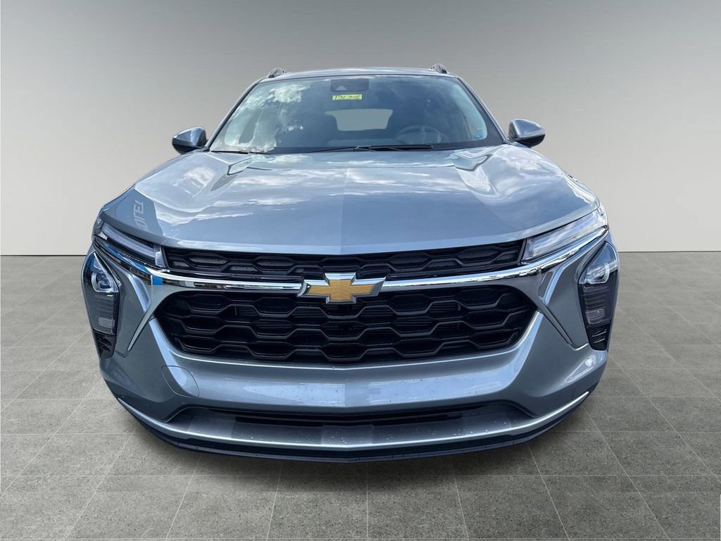 New 2026 Chevrolet Trax LT w/ Driver Confidence Package image 8