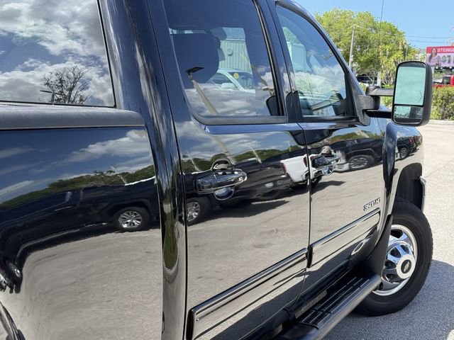 Used 2013 Chevrolet Silverado 3500 LTZ w/ LTZ Plus Package image 8