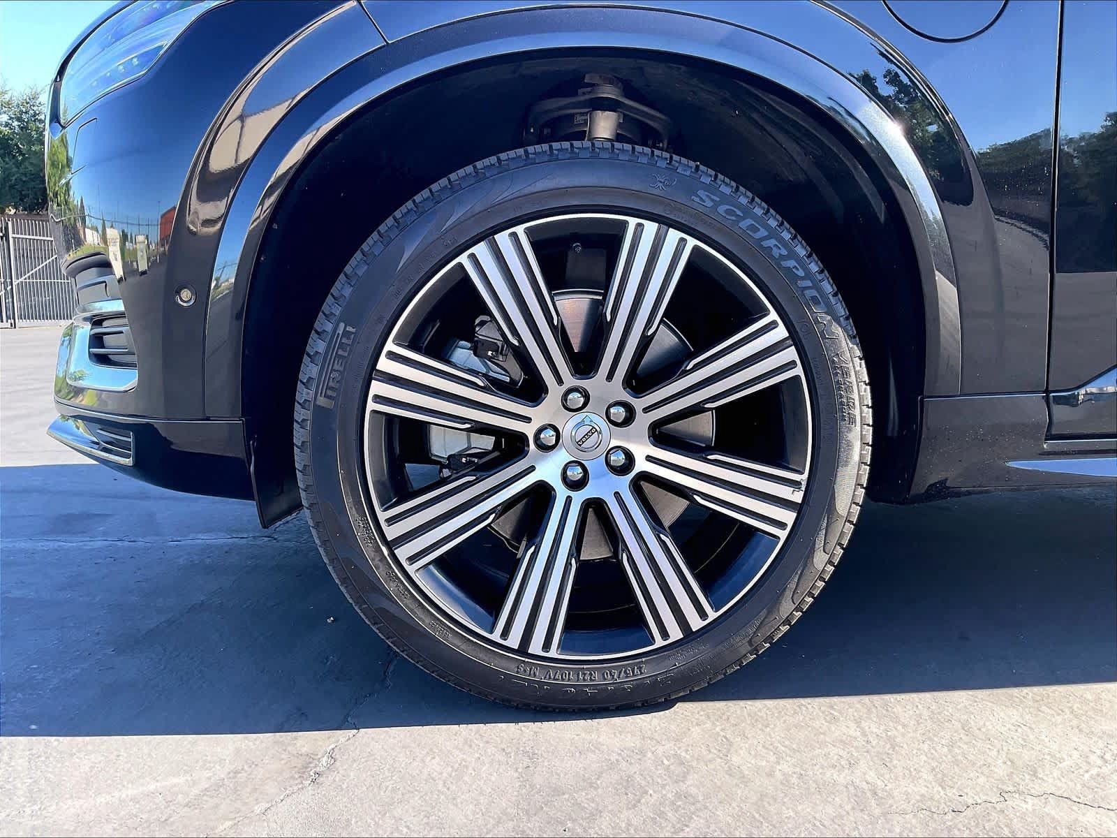 Used 2024 Volvo XC90 T8 Ultimate w/ Protection Package Premier AWD/4WD image 12