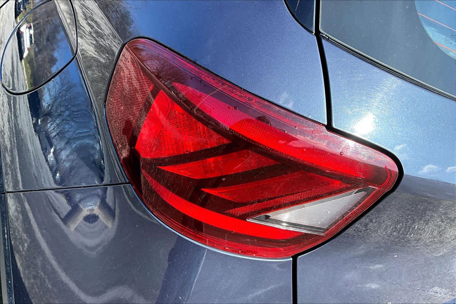 Used 2024 Hyundai Venue Limited FWD image 27