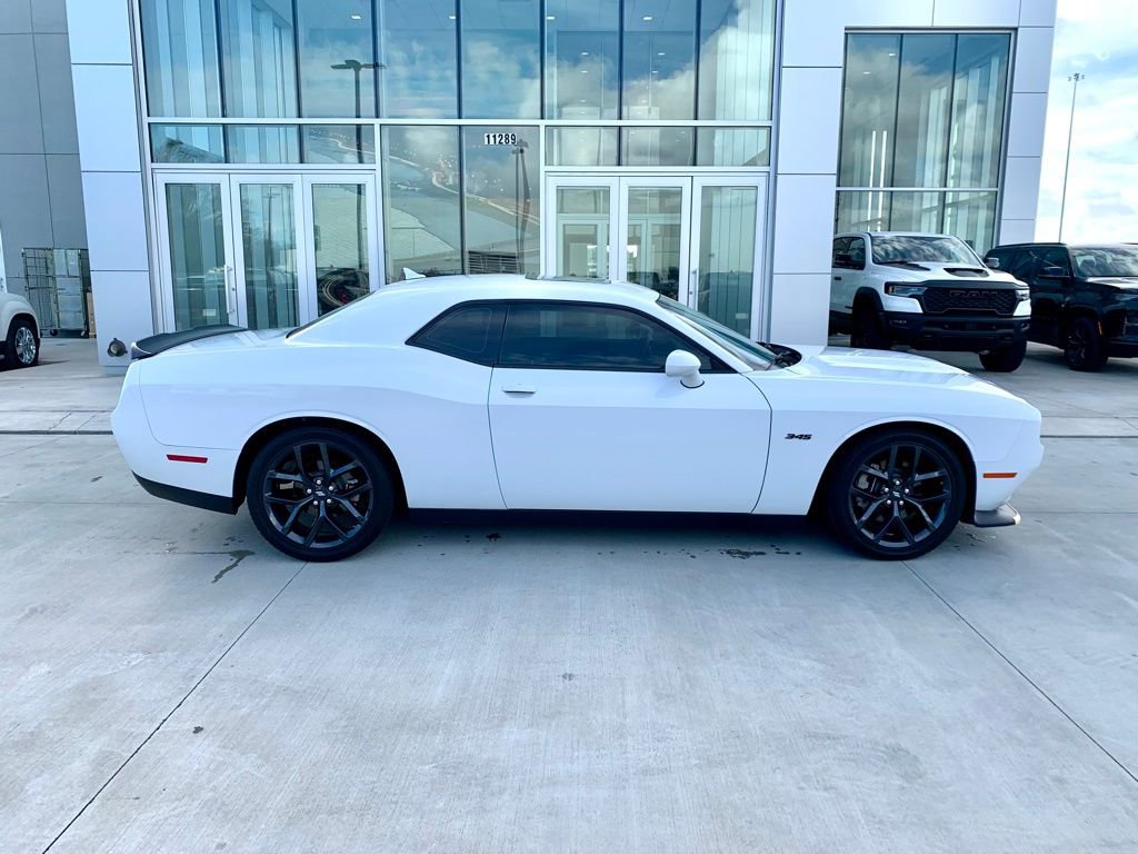 Used 2023 Dodge Challenger R/T w/ Blacktop Package image 4
