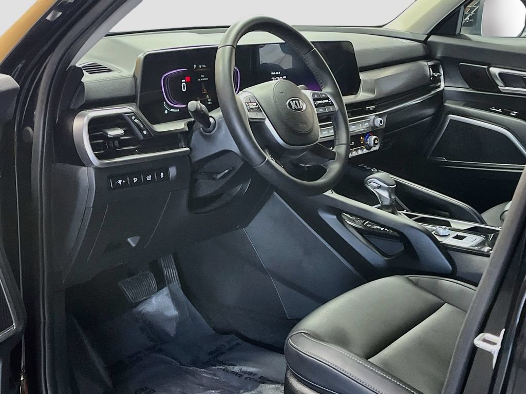Used 2025 Kia Telluride S AWD/4WD image 9