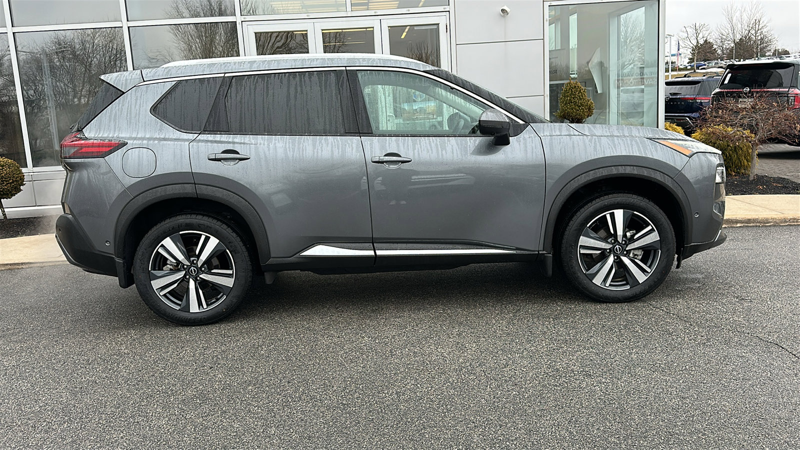 Certified 2023 Nissan Rogue SL w/ SL Premium Package image 27