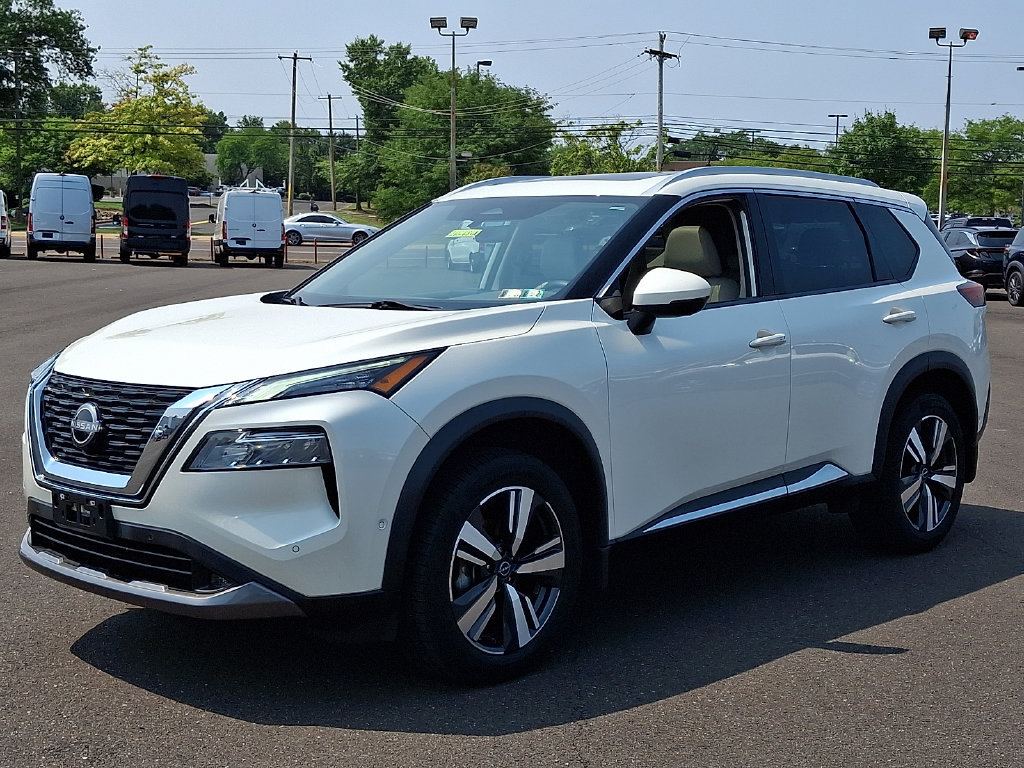 Used 2022 Nissan Rogue SL w/ SL Premium Package AWD/4WD image 3