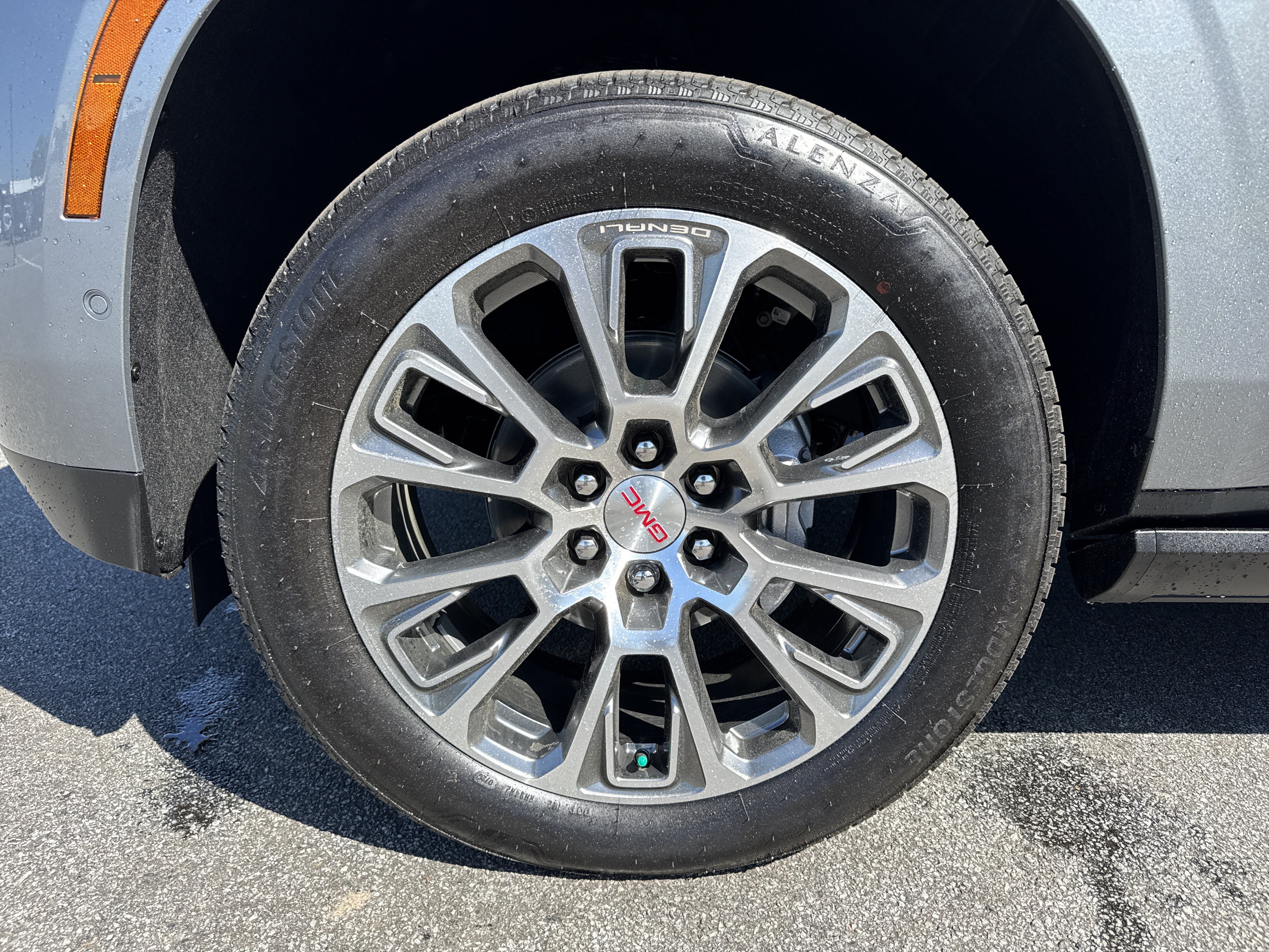 New 2026 GMC Yukon XL Denali w/ Sun & Power Step Package AWD/4WD image 13