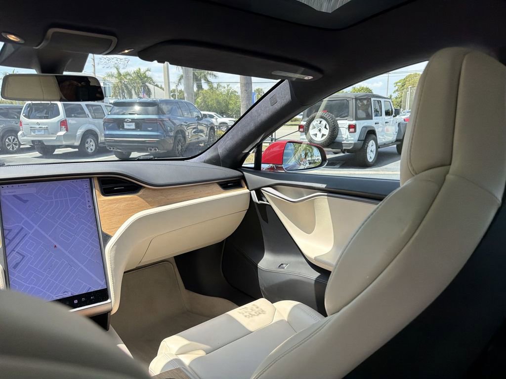 Used 2019 Tesla Model S Long Range image 11