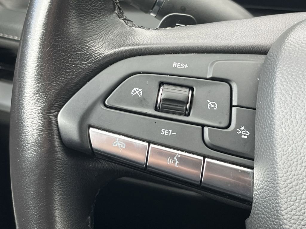 Used 2024 Cadillac XT4 Premium Luxury image 40