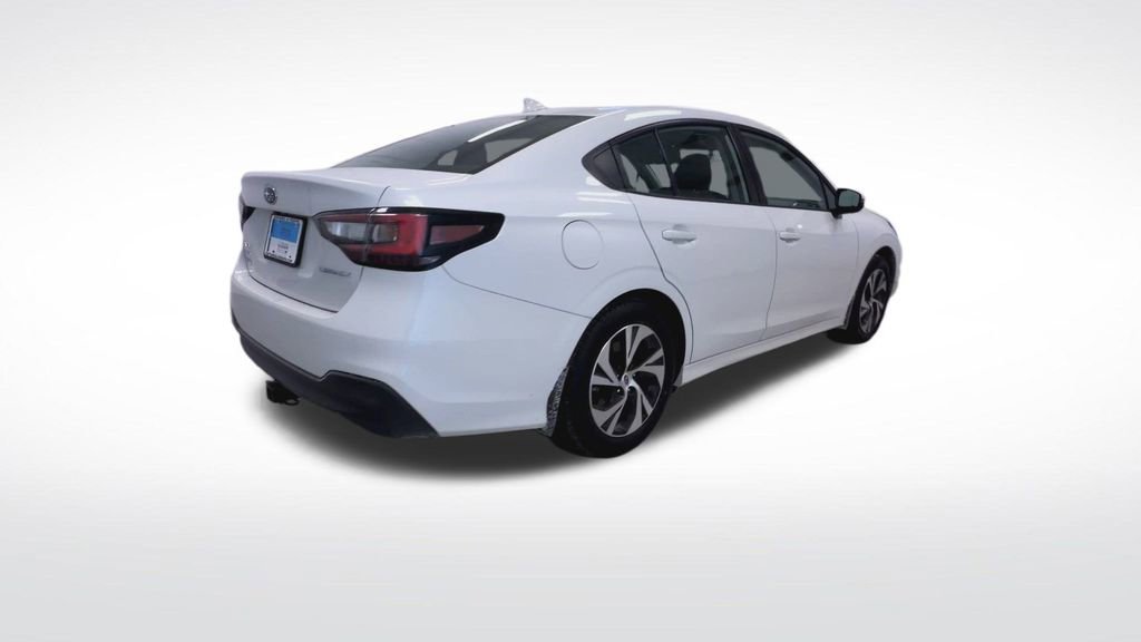 Used 2025 Subaru Legacy Premium image 8