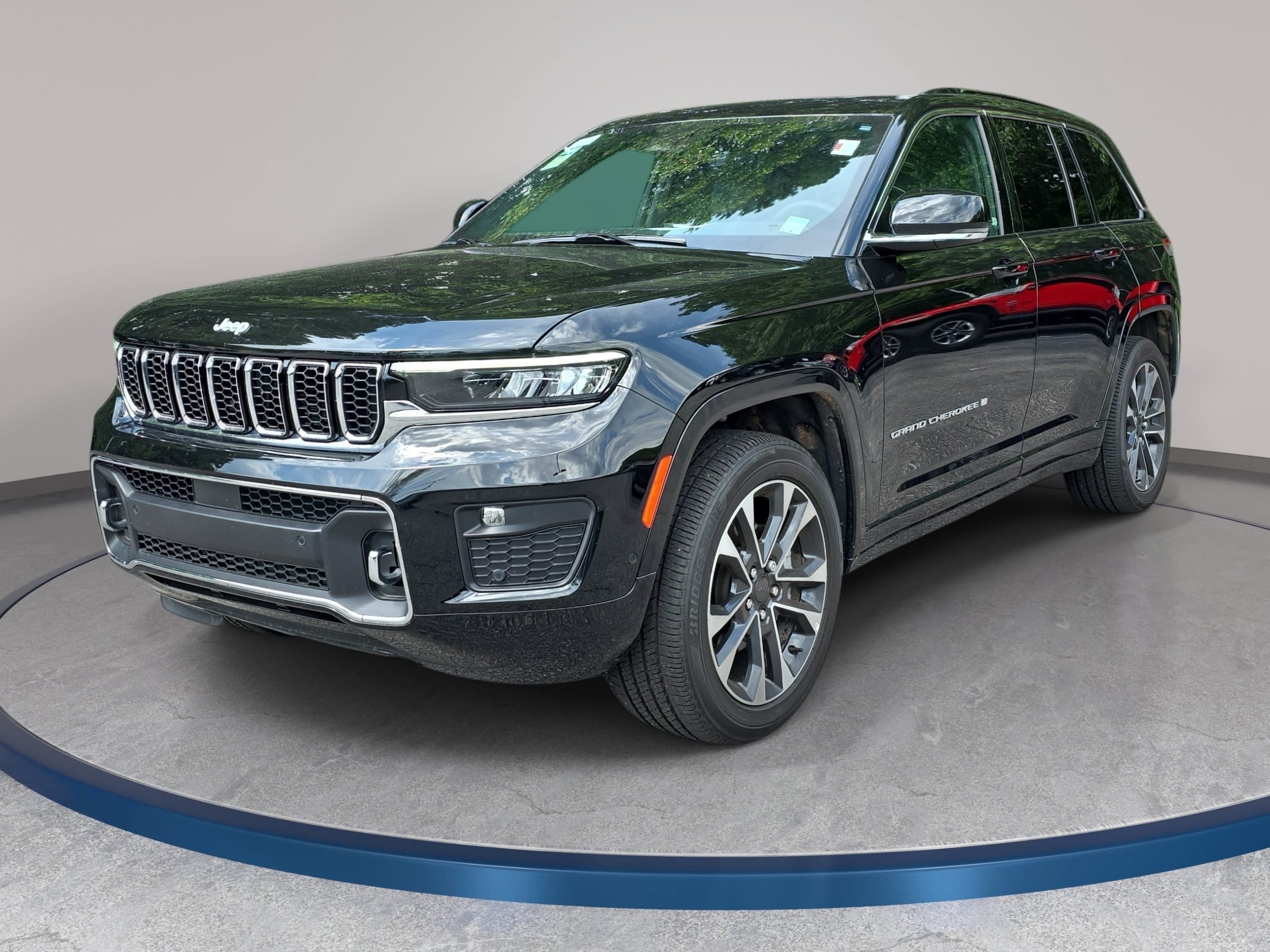 Used 2025 Jeep Grand Cherokee Overland w/ Trailer Tow Package