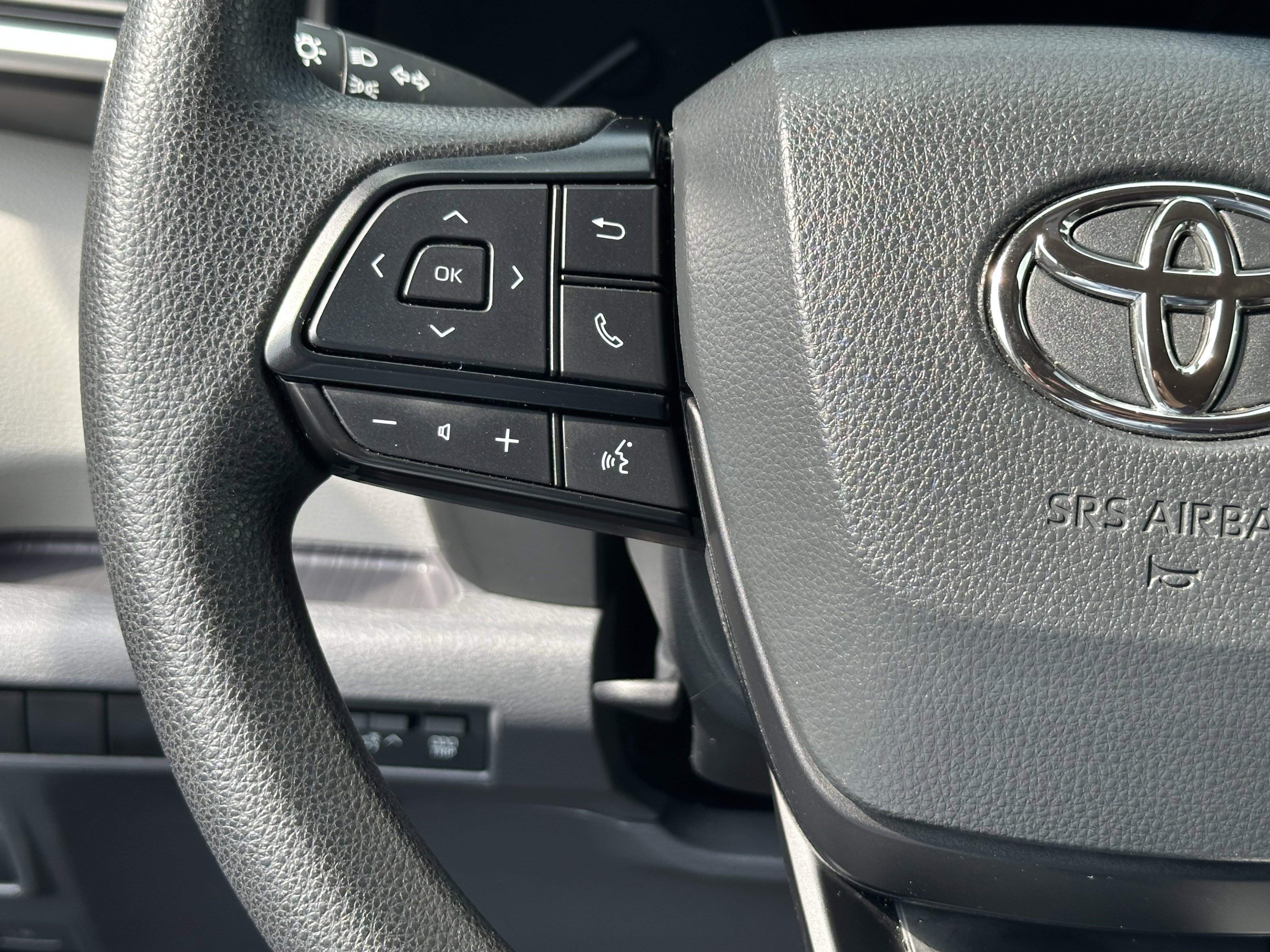 Used 2023 Toyota Sienna LE image 27