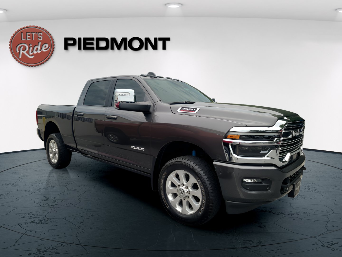 New 2026 RAM 2500 Laramie AWD/4WD image 5