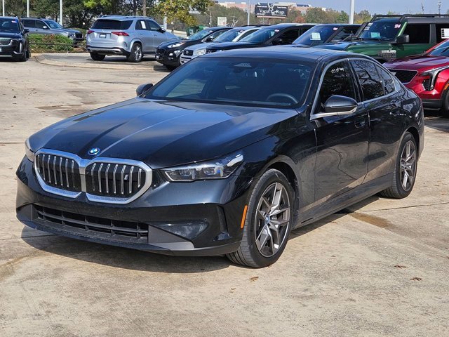 Used 2025 BMW i5 eDrive40i w/ Premium Package image 1