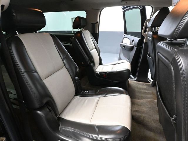 Used 2008 Chevrolet Suburban LT w/ LT Preferred Equipment Group image 43