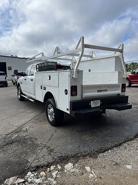 Used 2016 RAM 2500 Tradesman w/ Chrome Appearance Group AWD/4WD image 5
