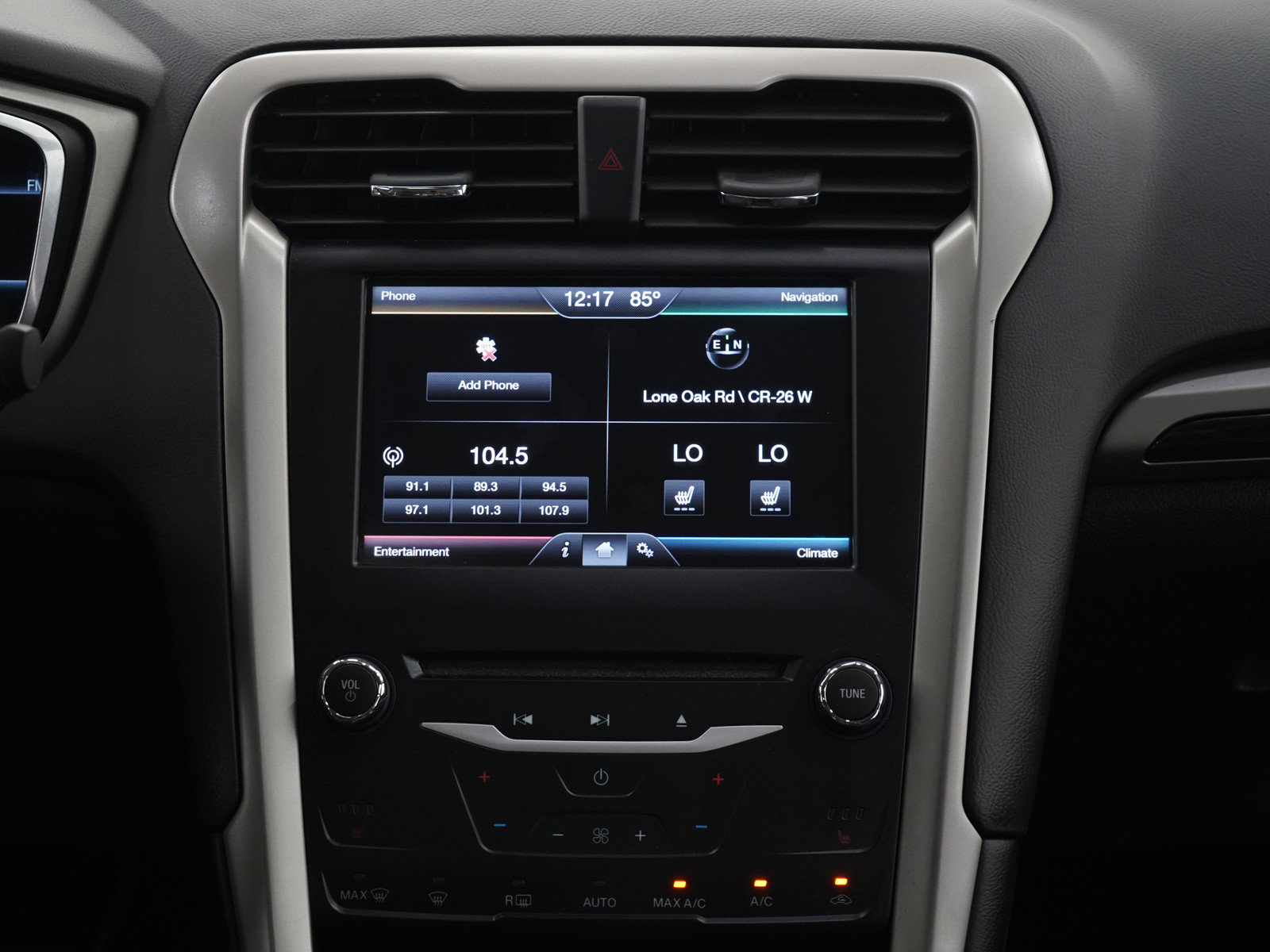 Used 2014 Ford Fusion SE w/ Equipment Group 202A FWD image 15