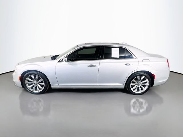 Used 2020 Chrysler 300 Limited RWD image 5