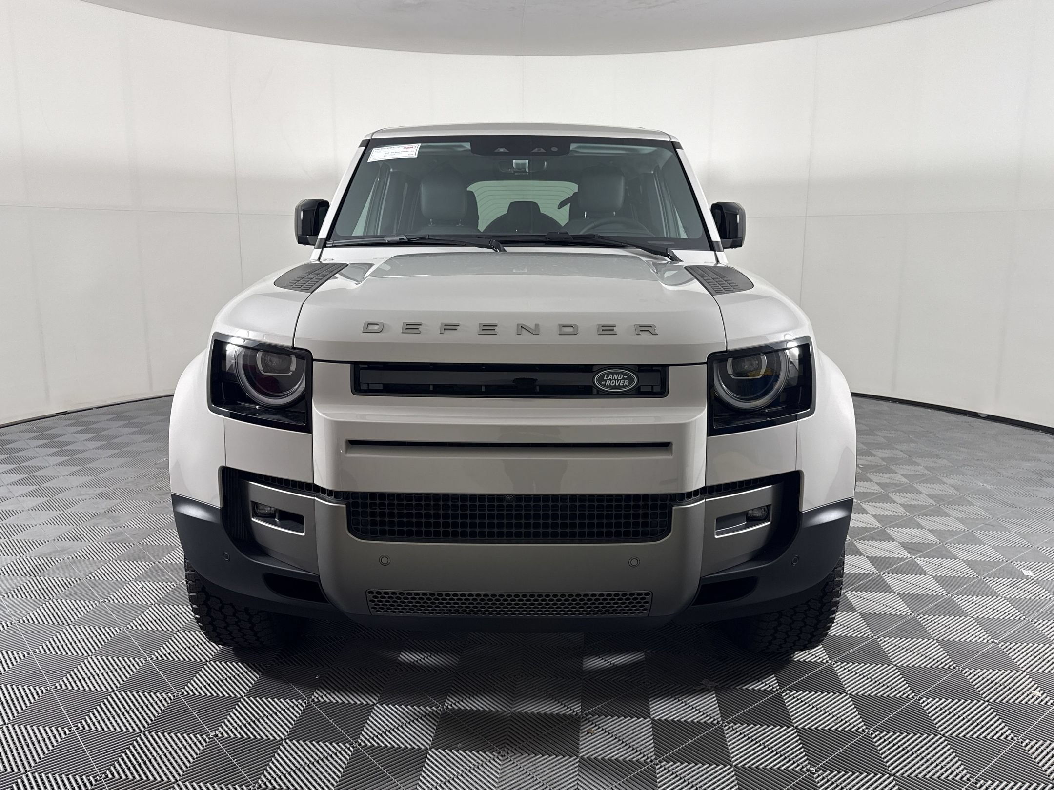New 2026 Land Rover Defender 110 S AWD/4WD image 6