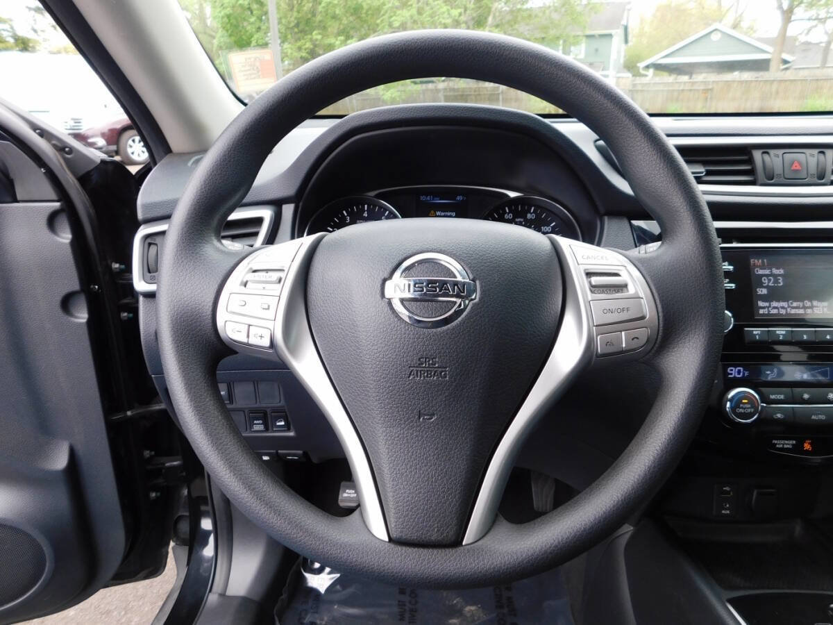 Used 2016 Nissan Rogue SV AWD/4WD image 9