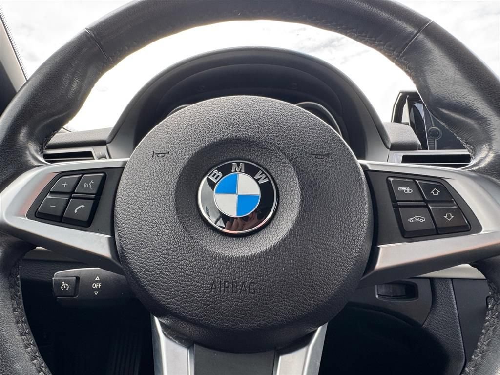 Used 2015 BMW Z4 sDrive28i RWD image 16