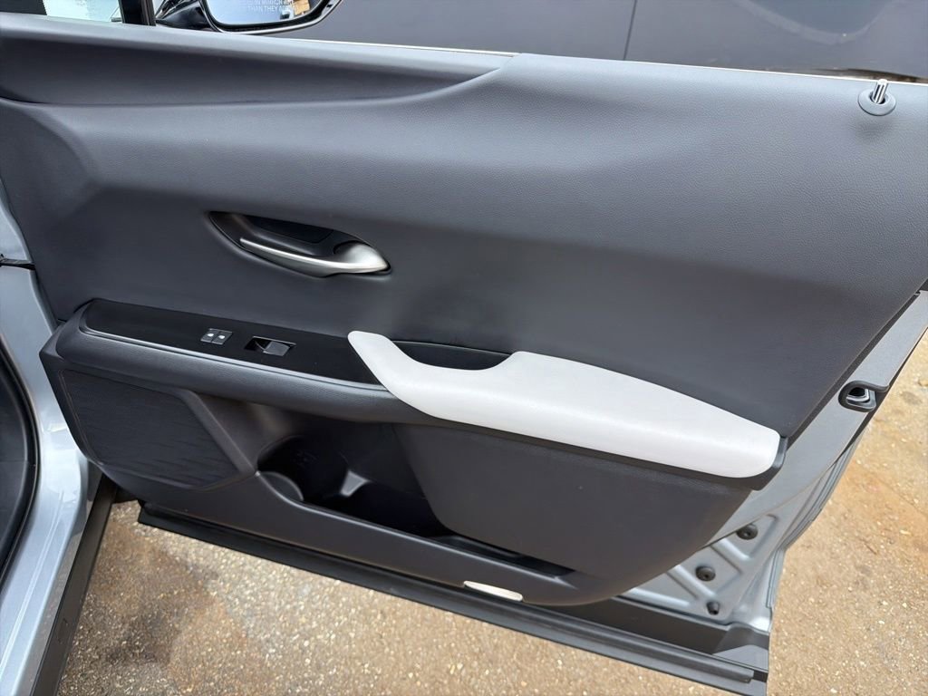 Used 2023 Lexus UX 250h AWD w/ Accessory Package (Z2) image 26