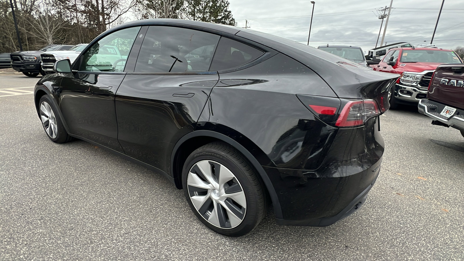 Used 2021 Tesla Model Y Long Range image 10