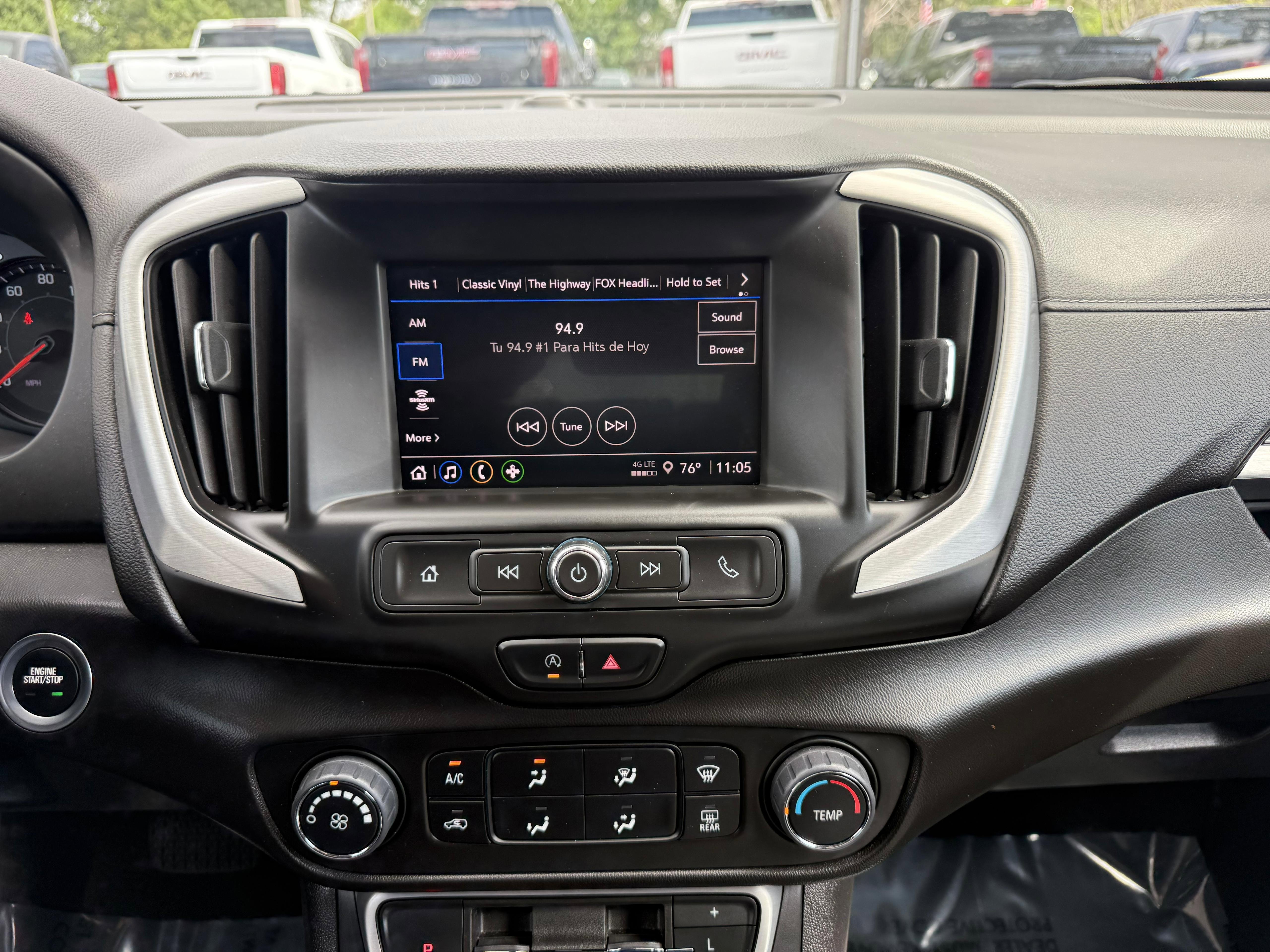 Used 2023 GMC Terrain SLE image 20