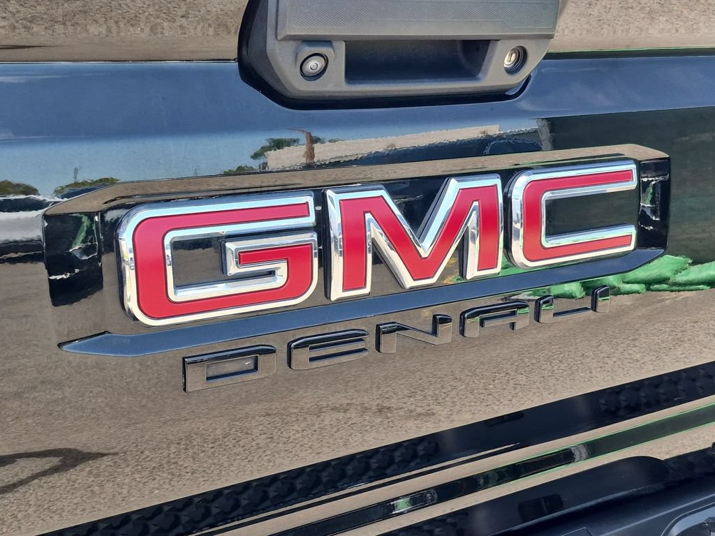 Certified 2023 GMC Canyon Denali w/ Denali Black Edition AWD/4WD image 34