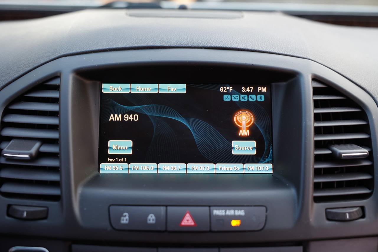 Used 2013 Buick Regal Premium image 31