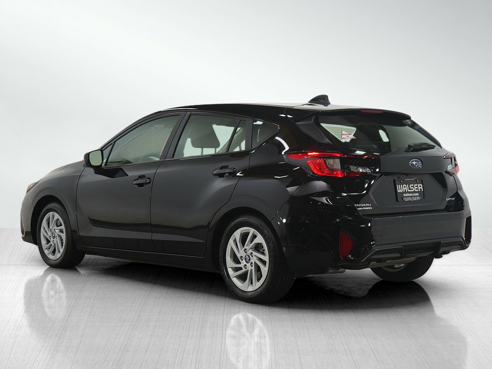 Used 2025 Subaru Impreza 2.0i image 3