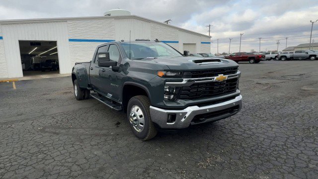 New 2026 Chevrolet Silverado 3500 LT w/ All Star Edition image 2