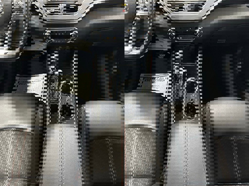 Used 2024 Nissan Altima 2.5 SR image 34