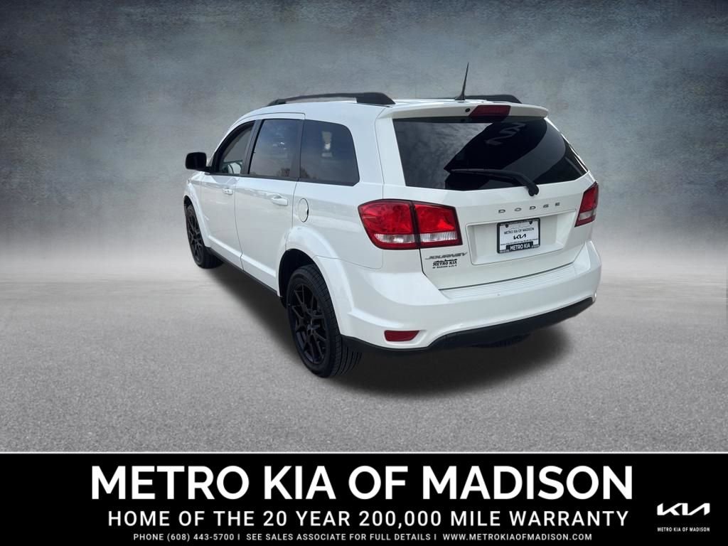 Used 2019 Dodge Journey SE w/ Blacktop Package image 4