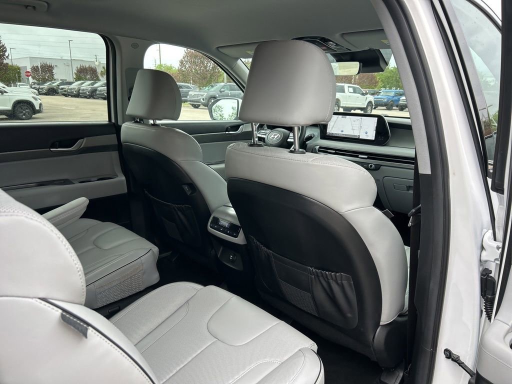 Used 2024 Hyundai Palisade SEL FWD image 47