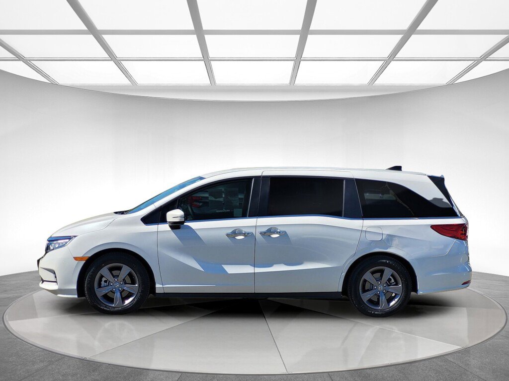 Certified 2024 Honda Odyssey EX image 6