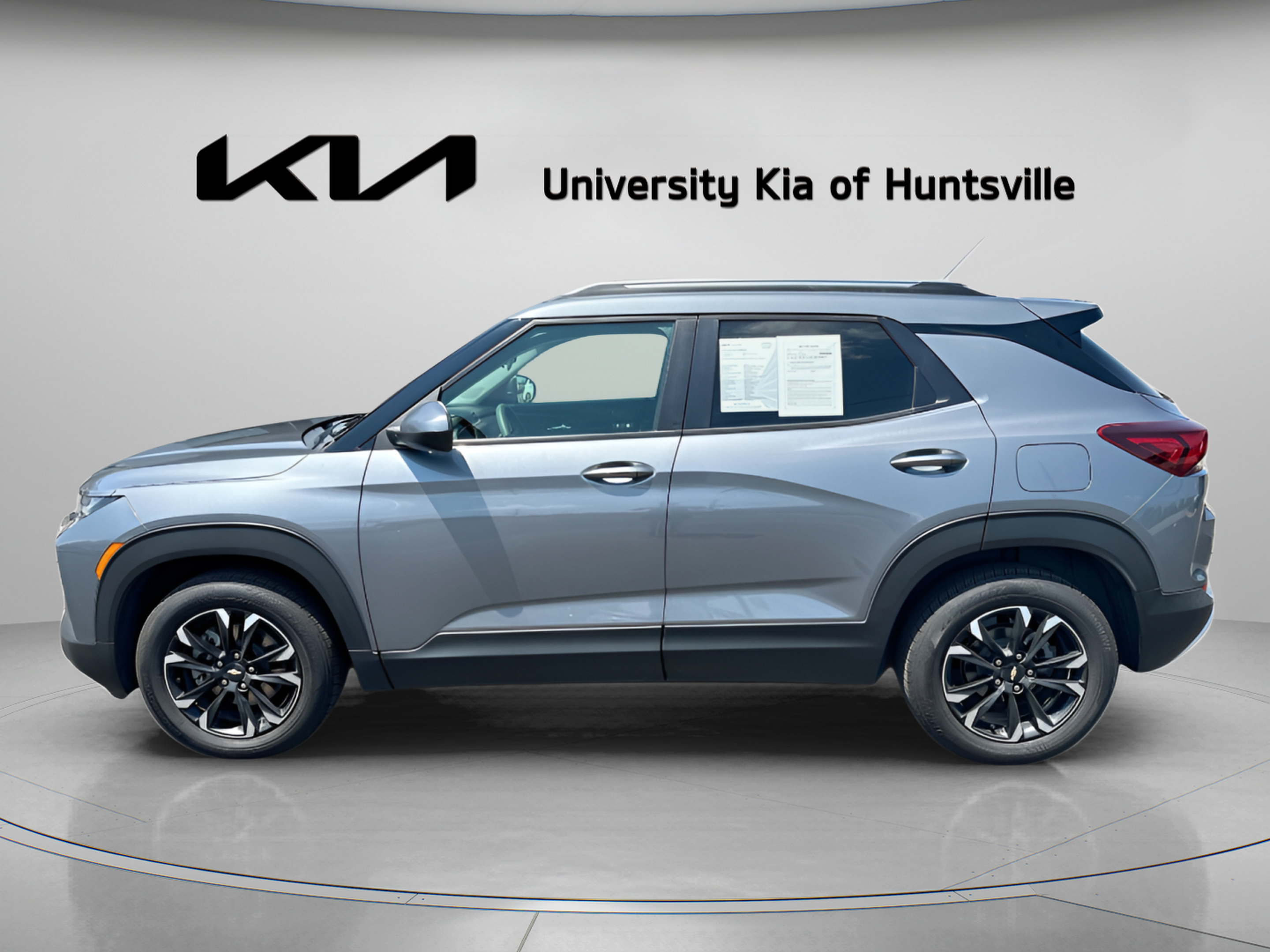 Used 2022 Chevrolet TrailBlazer LT FWD image 5