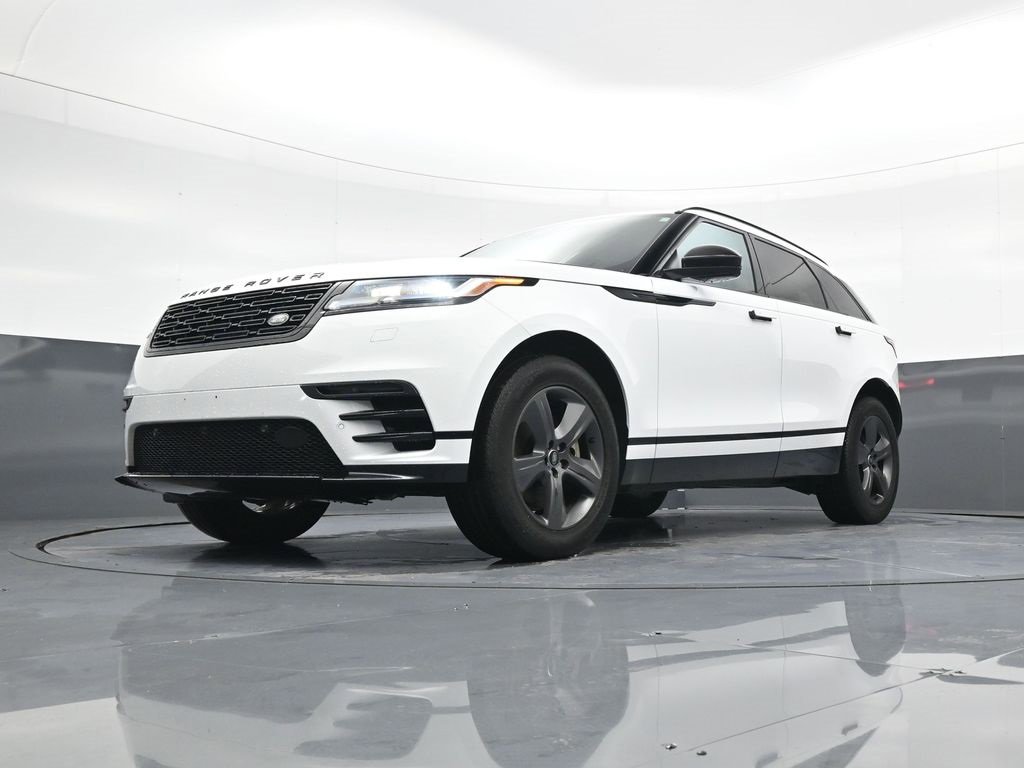 Used 2025 Land Rover Range Rover Velar Dynamic SE image 16