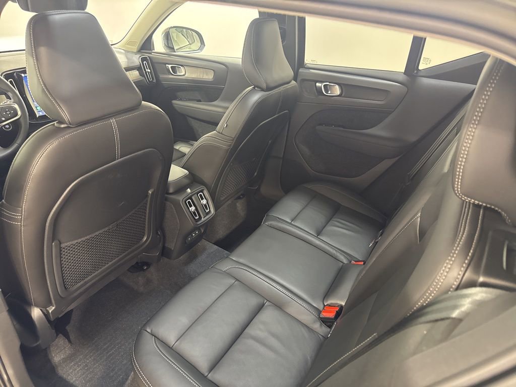 Used 2023 Volvo XC40 B5 Plus w/ Driver Assist Package AWD/4WD image 21