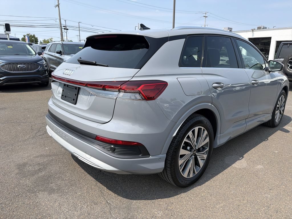 Used 2023 Audi Q4 e-tron Premium Plus w/ Premium Plus RWD image 6