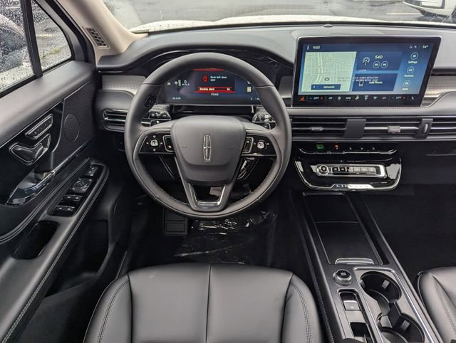 New 2026 Lincoln Corsair Premiere image 13