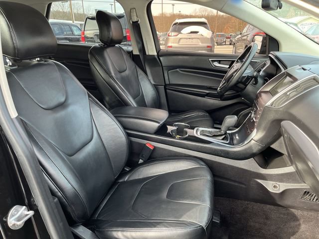 Used 2016 Ford Edge Titanium AWD/4WD image 26