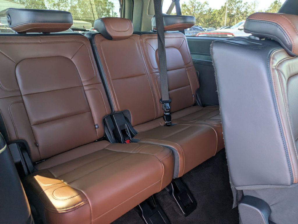 Used 2023 Lincoln Navigator L Reserve RWD image 38