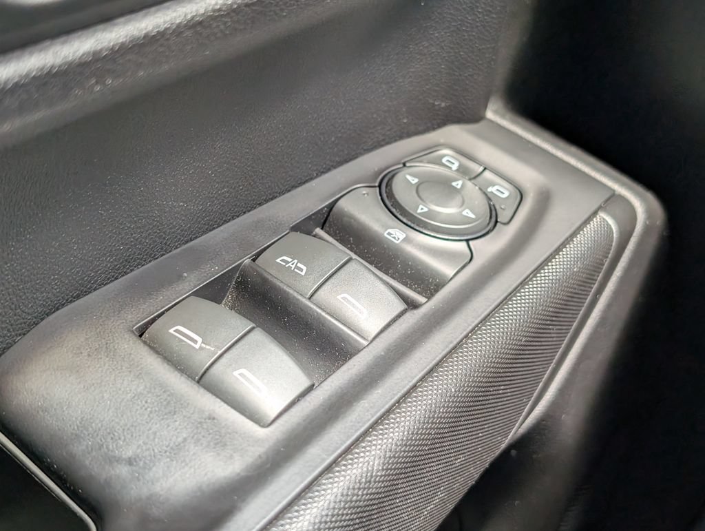 Used 2019 Chevrolet Silverado 1500 Custom Trail Boss w/ Custom Convenience Package AWD/4WD image 28