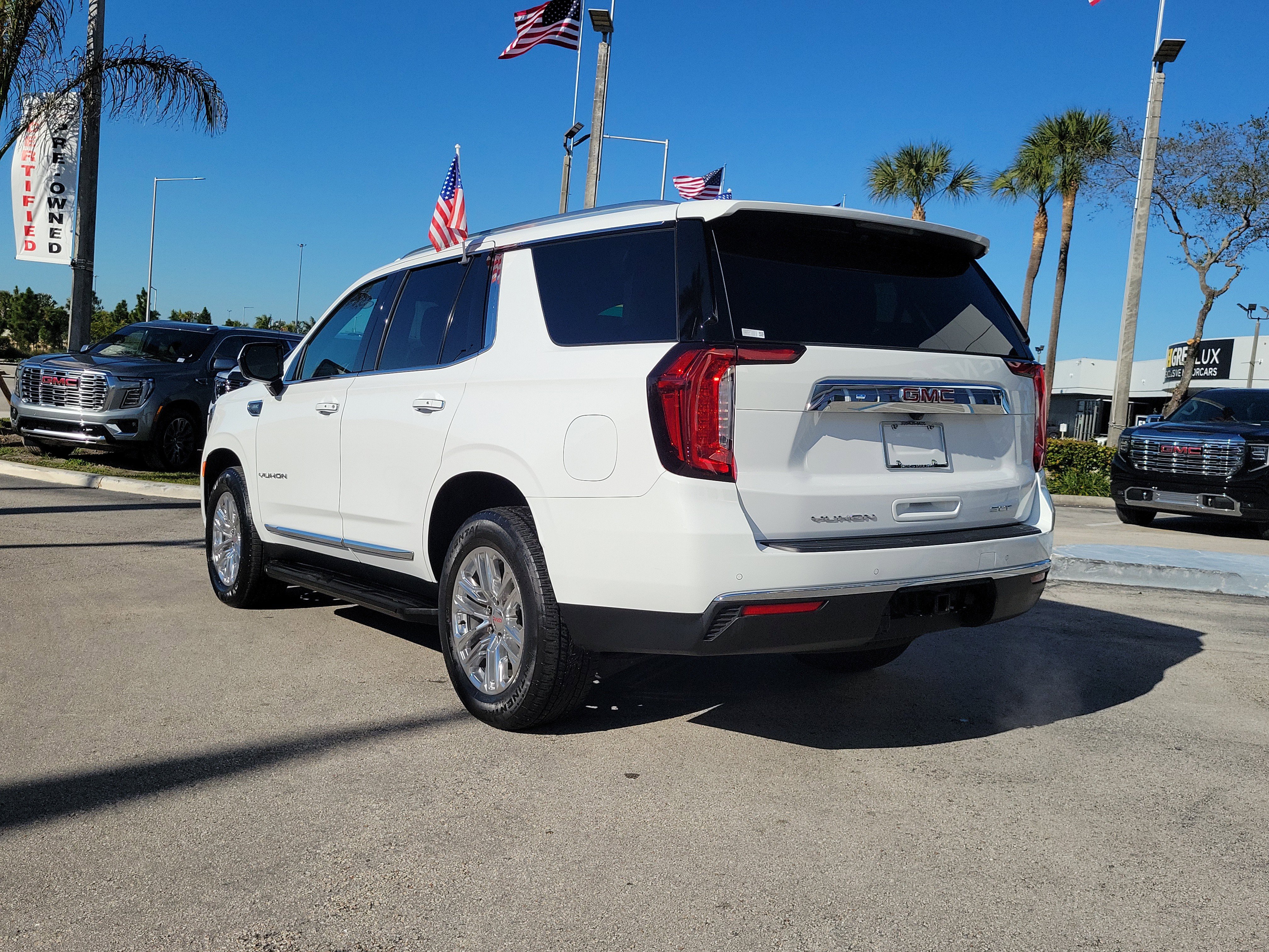 Used 2023 GMC Yukon SLT image 7