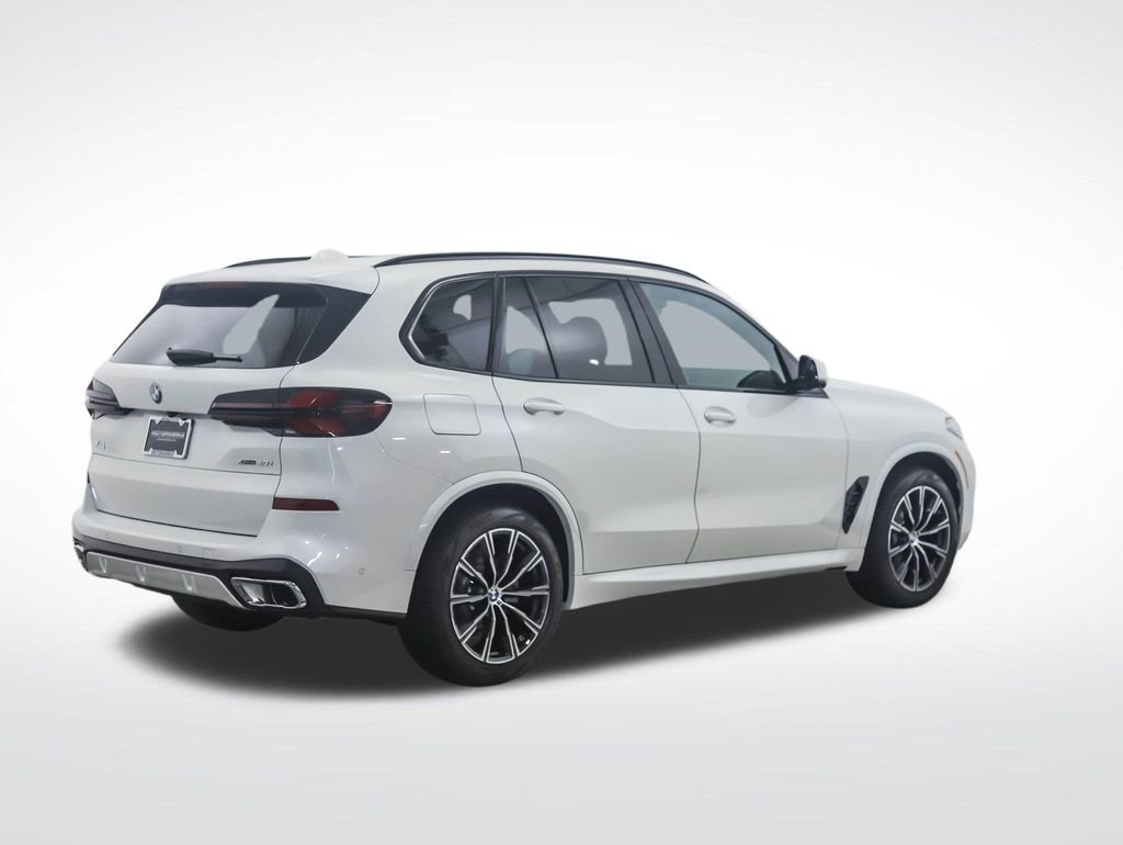 Used 2026 BMW X5 xDrive40i w/ M Sport Package AWD/4WD image 5