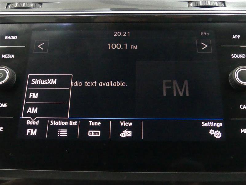 Used 2019 Volkswagen Tiguan SE image 41