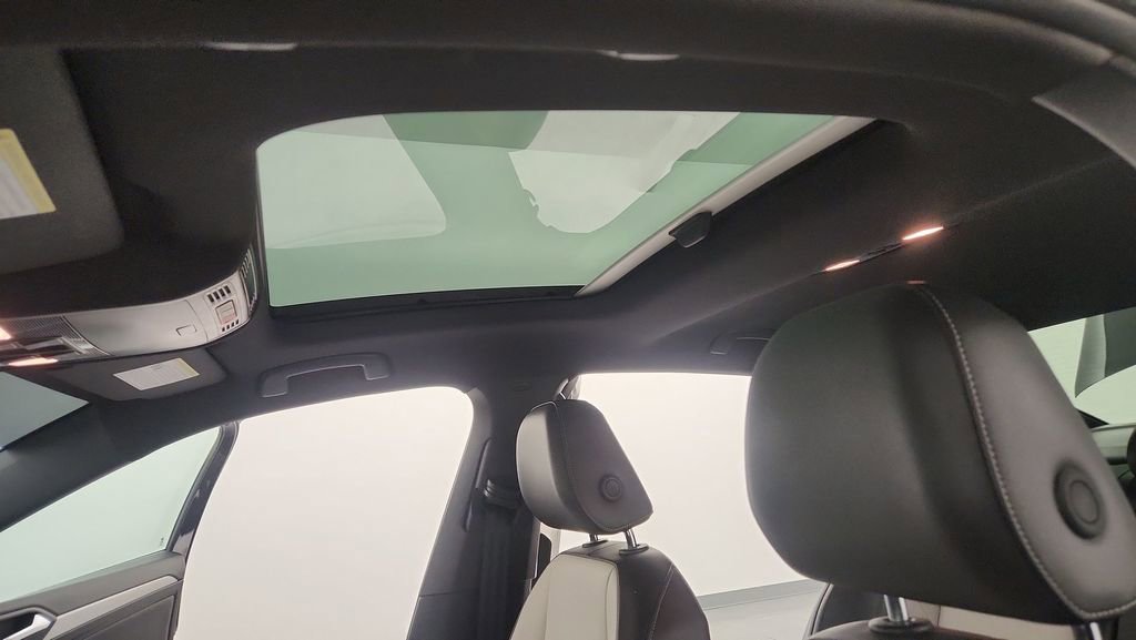 Used 2021 Volkswagen Jetta R-Line image 15